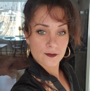 Meet your Posher, Geneviève